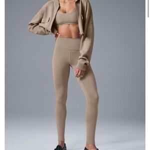 ALO Yoga Airlift Legging